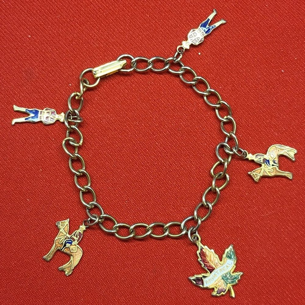 Maple Leaf Montreal Travel Souvenir Five Enameled Charms Charm Bracelet